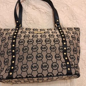 Michael Kors purse